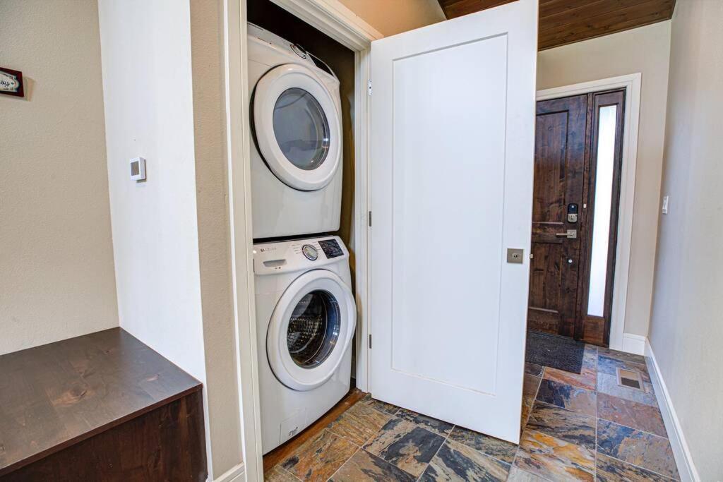 Newly Built Modern Duplex - 2 Holiday home *